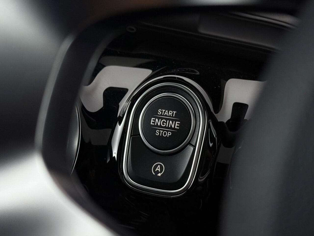 Mercedes-Benz CLA thumbnail Steering Wheel