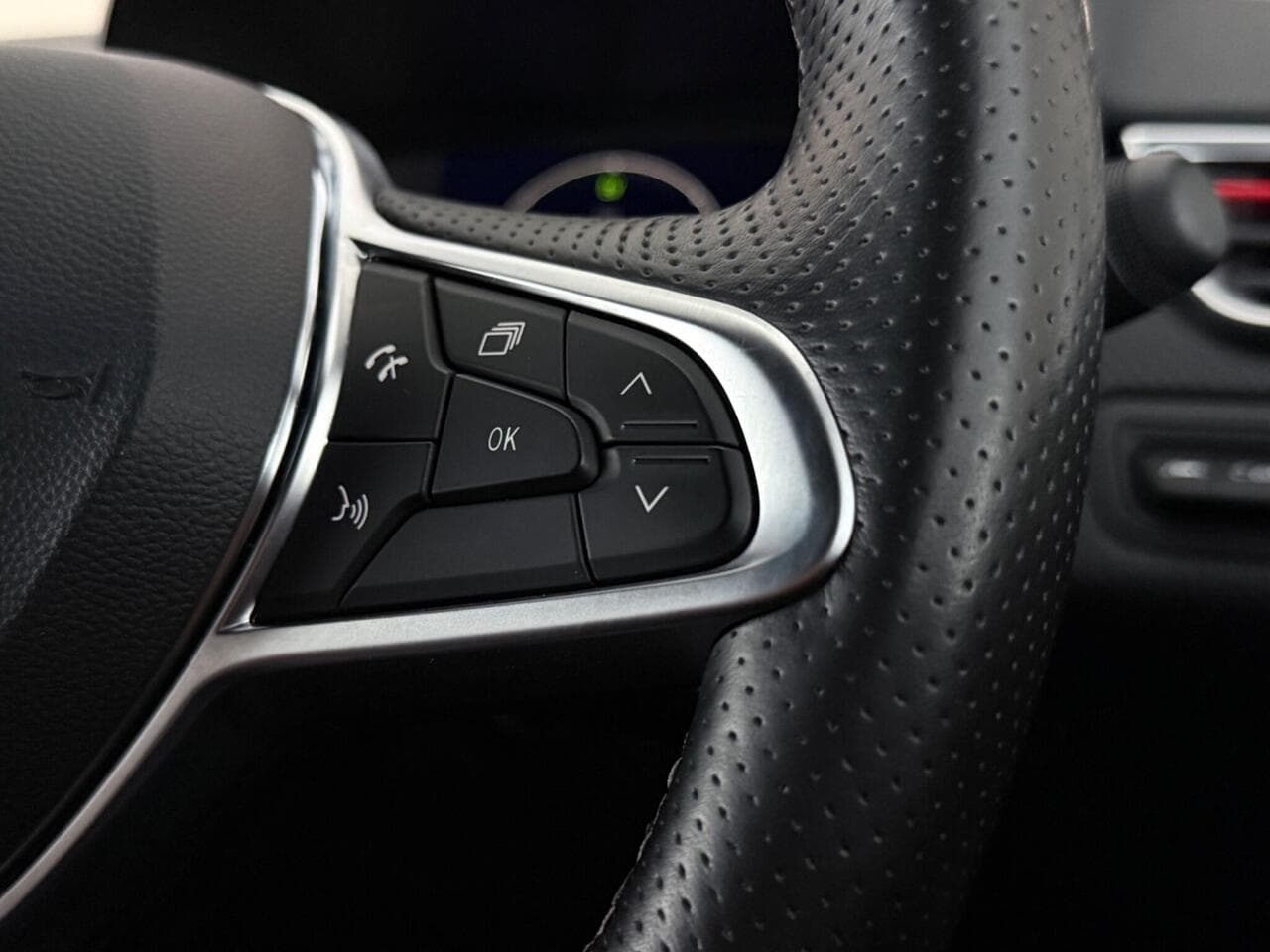 Renault Clio thumbnail Misc Controls