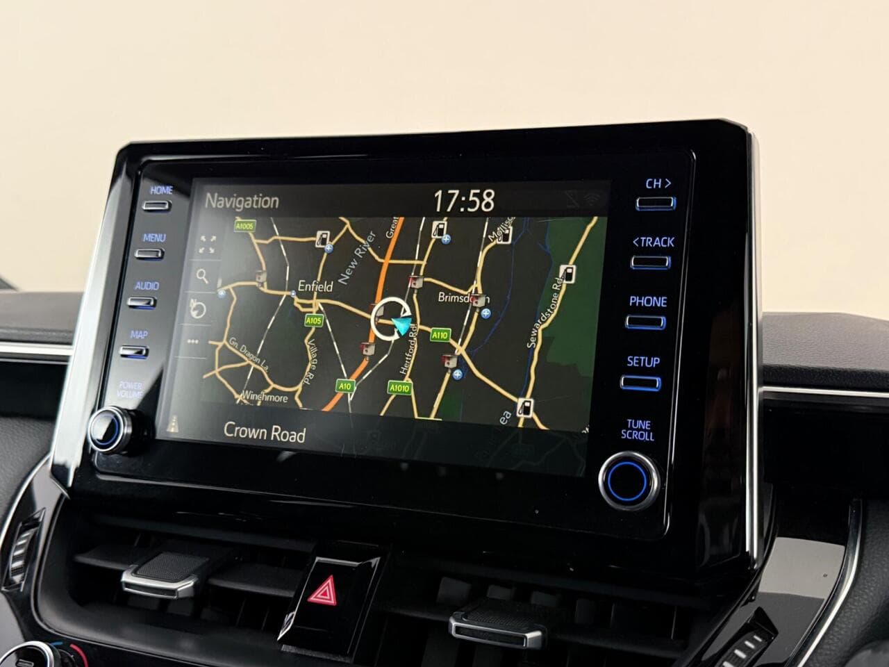 Toyota Corolla thumbnail Infotainment System