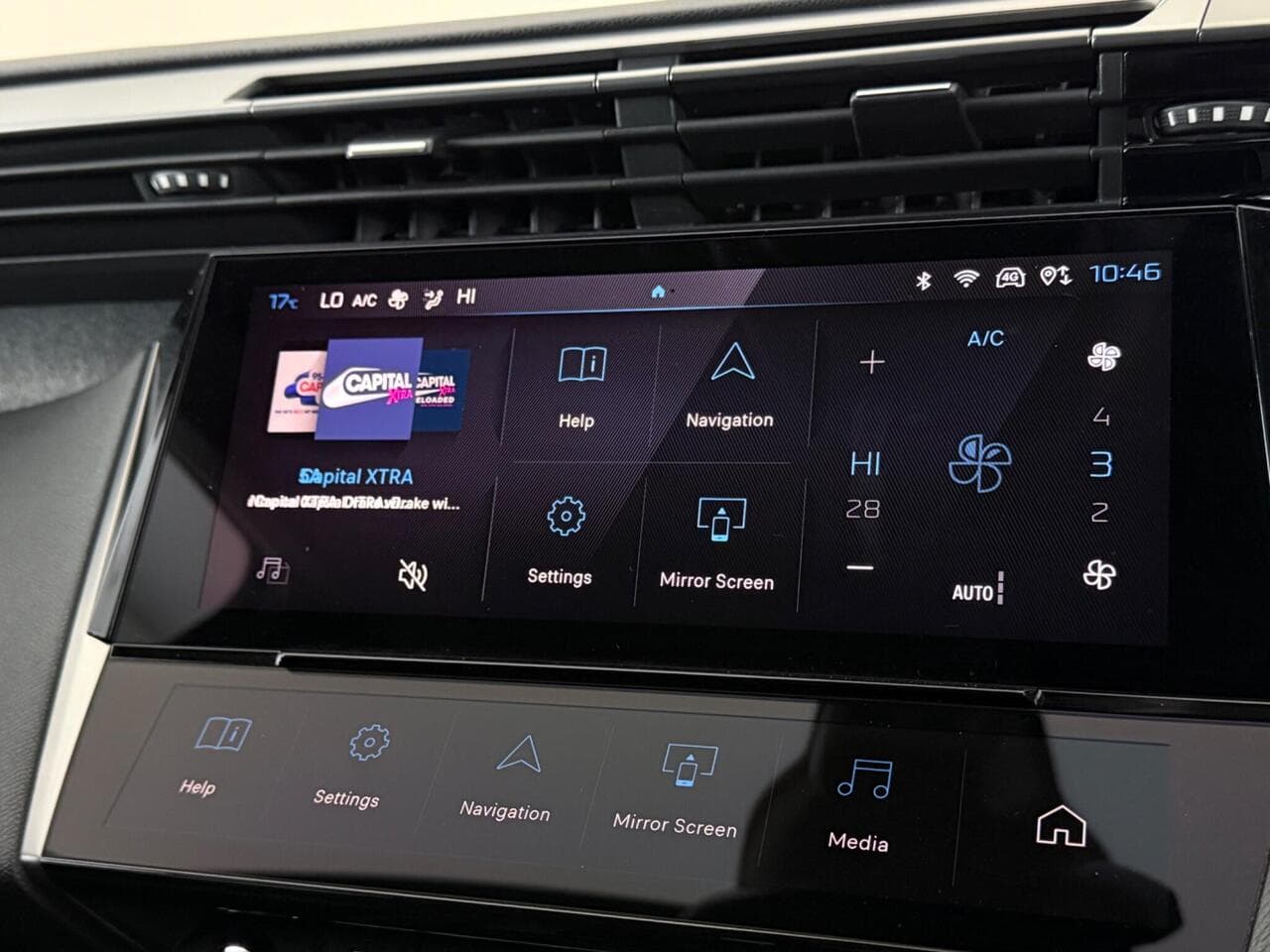 Peugeot 308 thumbnail Infotainment System