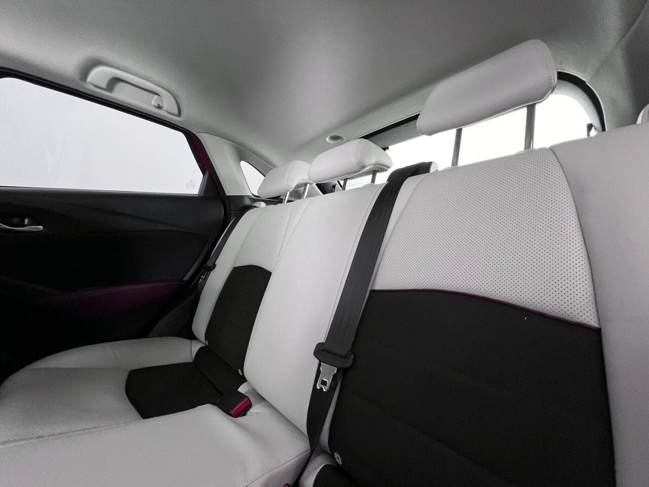 Mazda CX-3 thumbnail Seats Rear