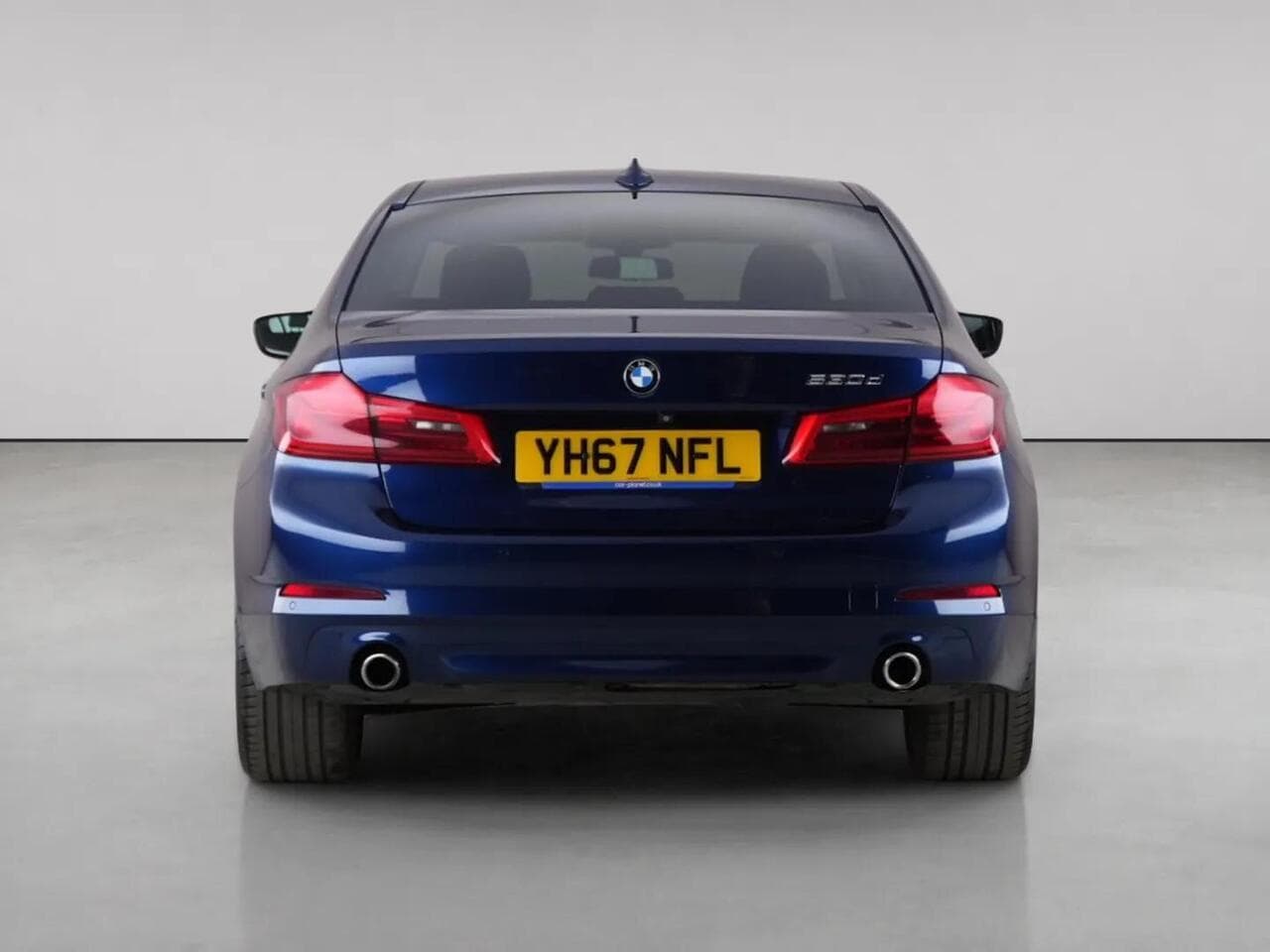 BMW 5 Series thumbnail Rear