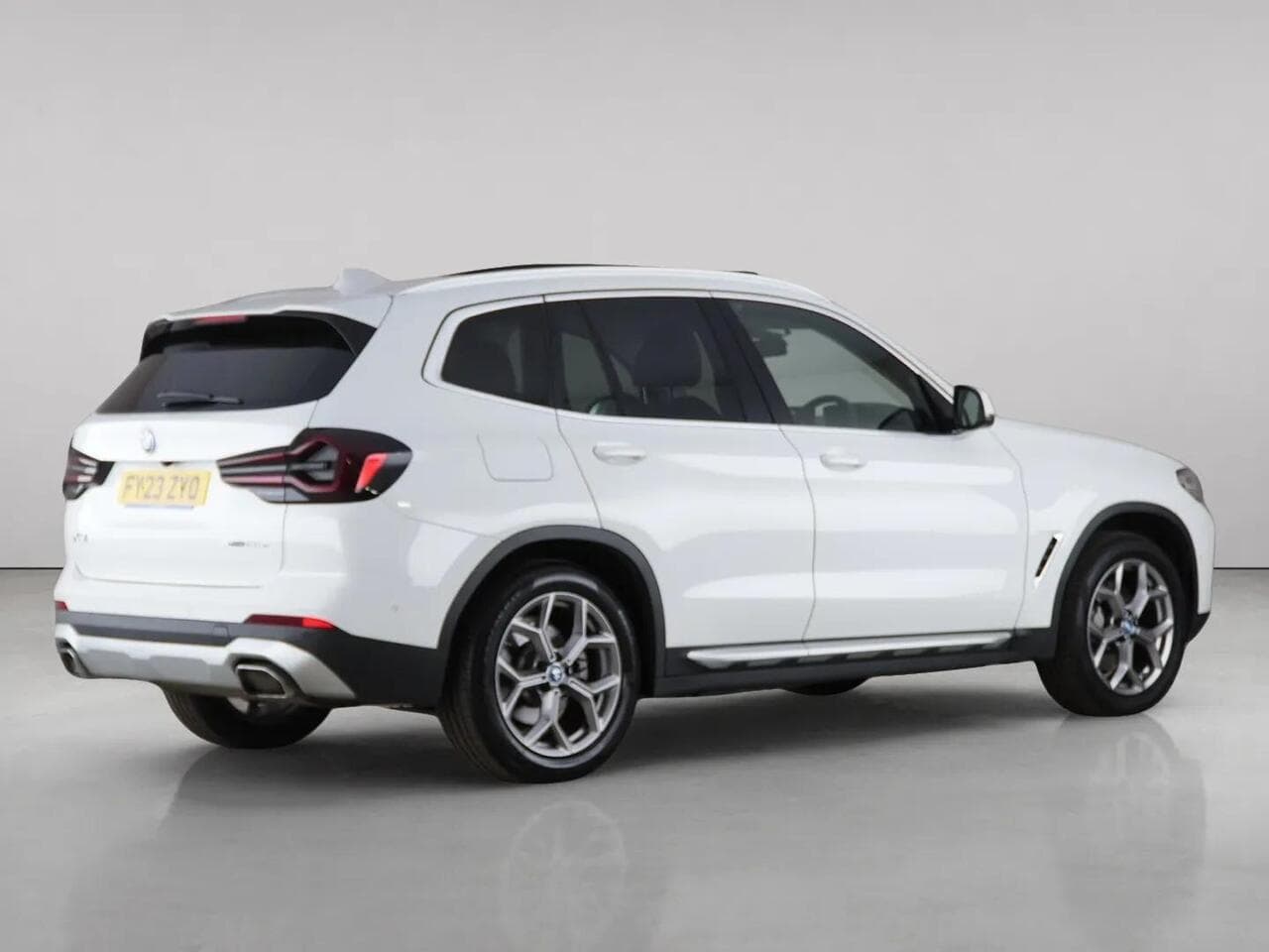 BMW X3 thumbnail Rear Right