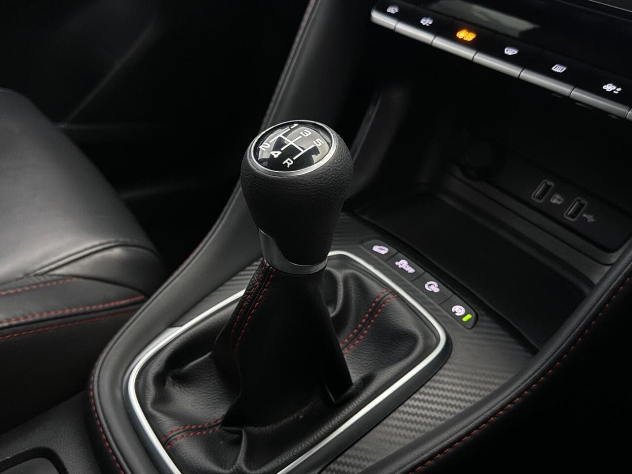 MG MG ZS thumbnail Interior Front