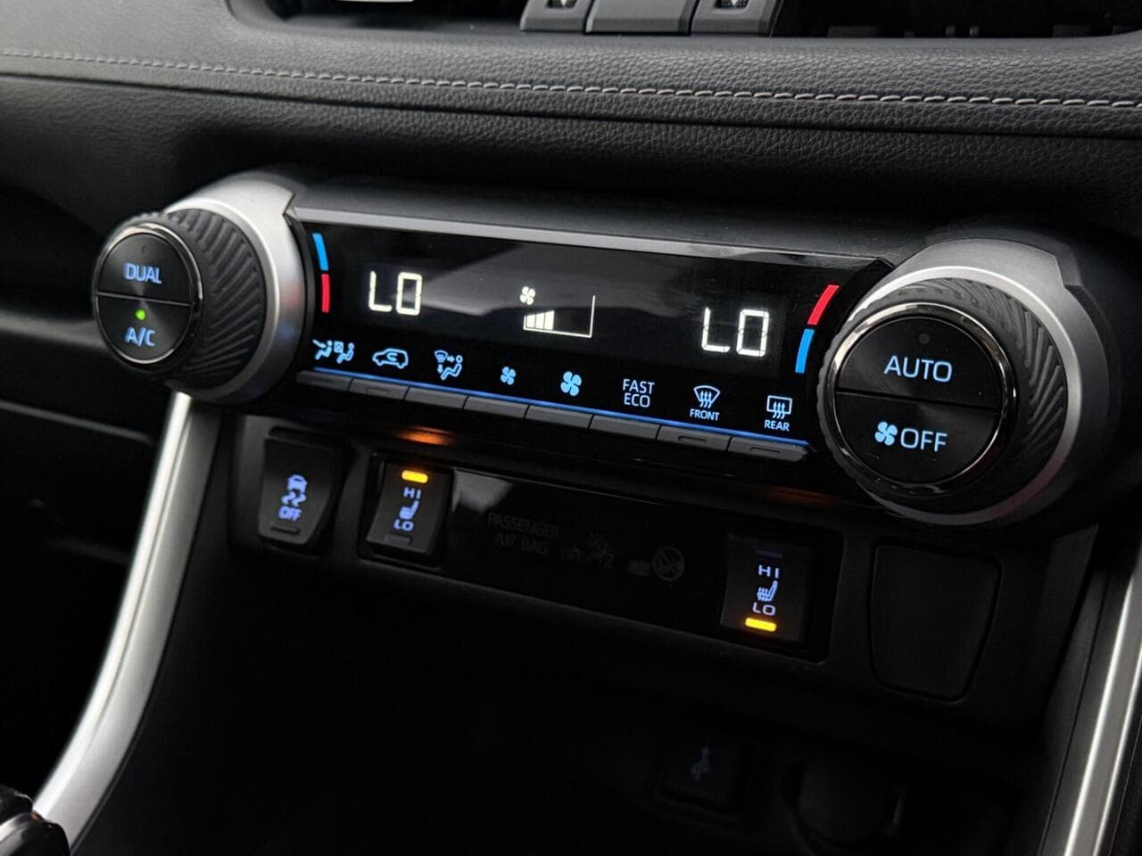 Toyota RAV4 thumbnail Misc Controls