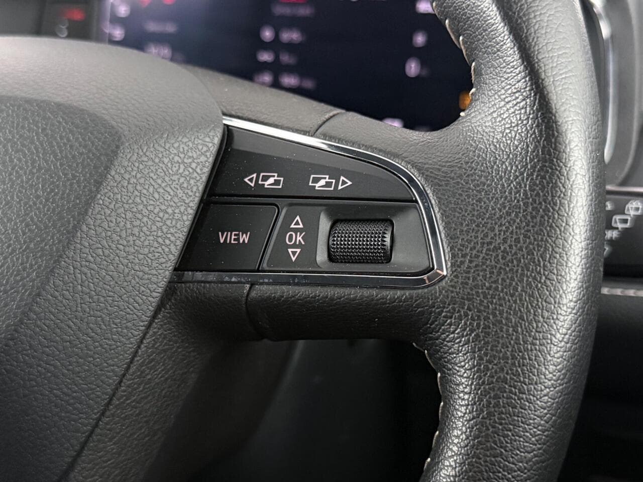 SEAT Arona thumbnail Misc Controls