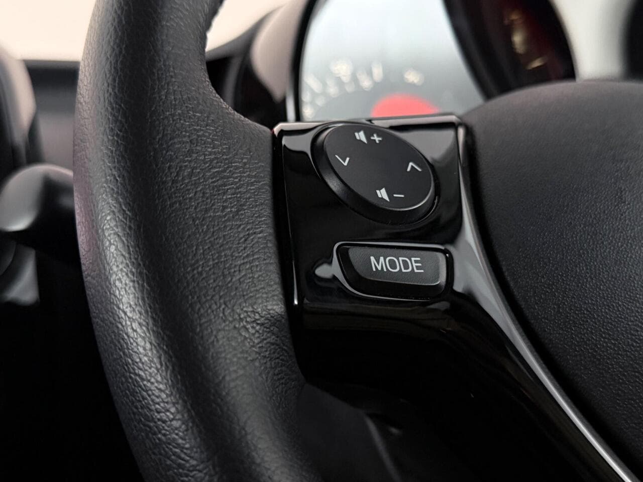 Citroen C1 thumbnail Misc Controls