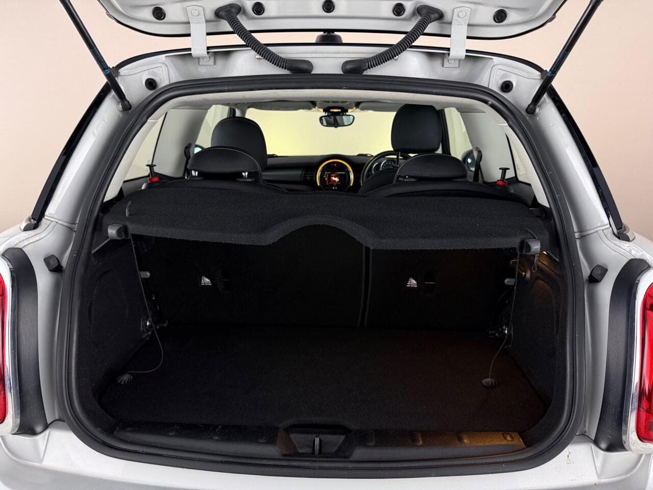 MINI Hatch thumbnail Boot
