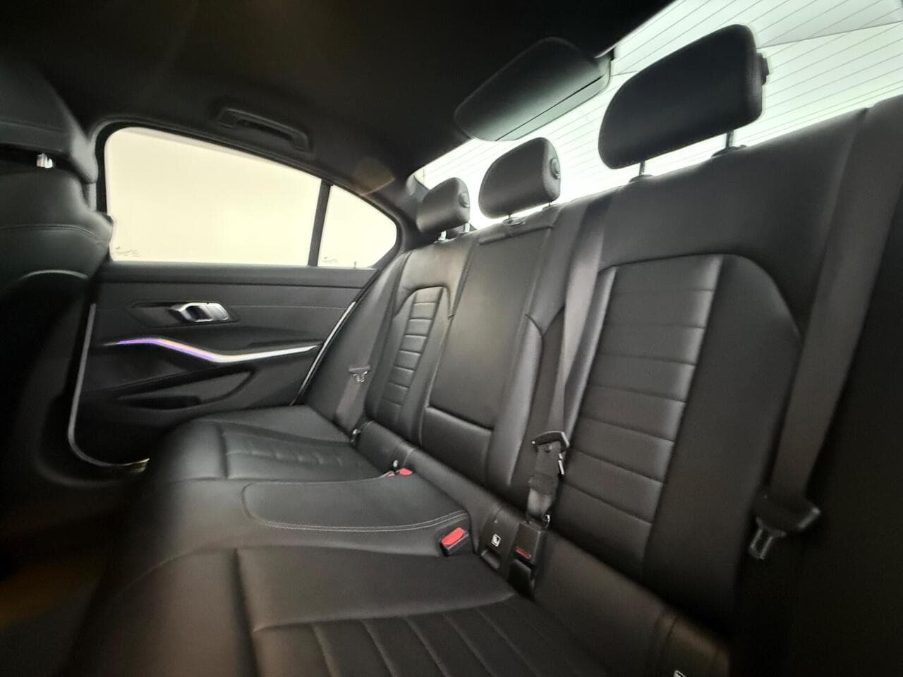BMW 3 Series thumbnail Seats Rear