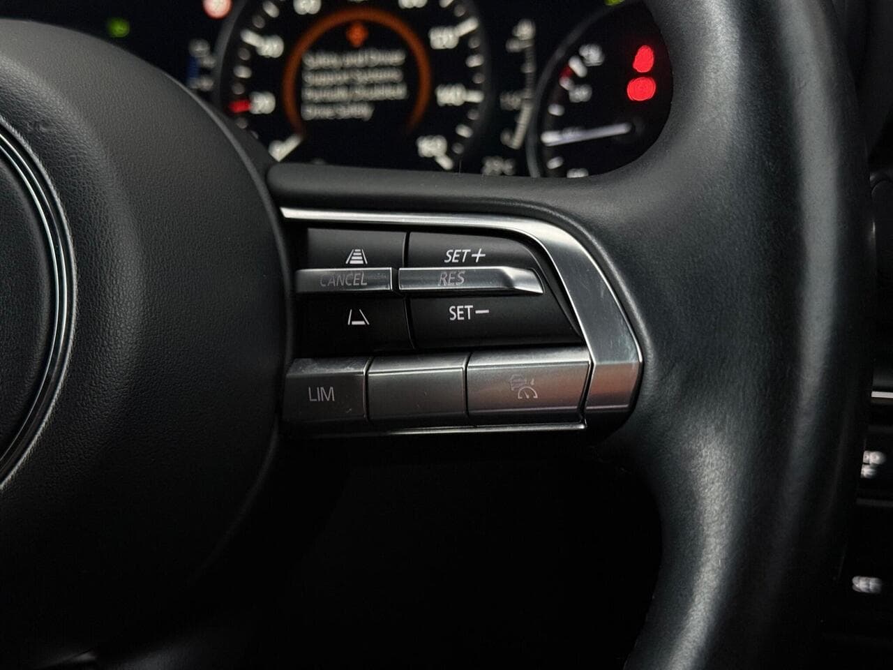 Mazda Mazda3 thumbnail Misc Controls