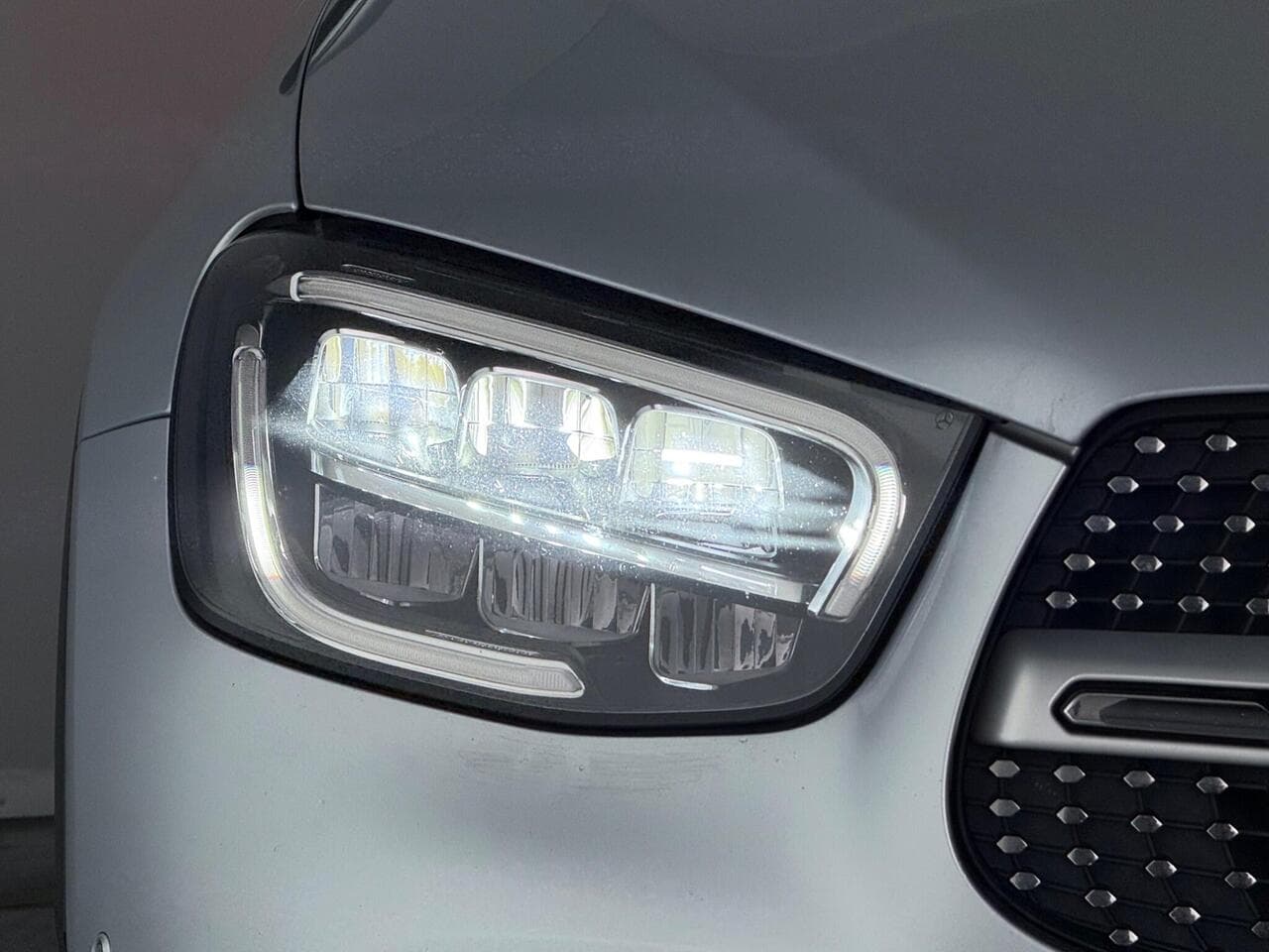 Mercedes-Benz GLC thumbnail Lights Front