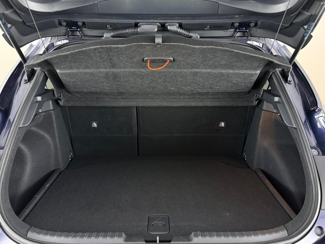 Toyota Corolla thumbnail Boot