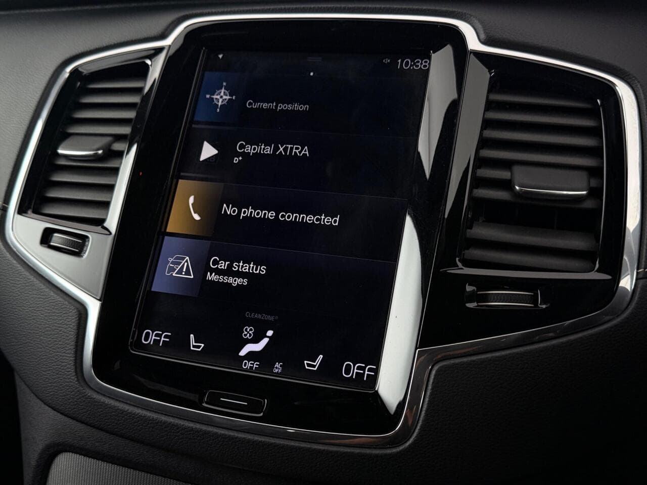 Volvo XC90 thumbnail Infotainment System