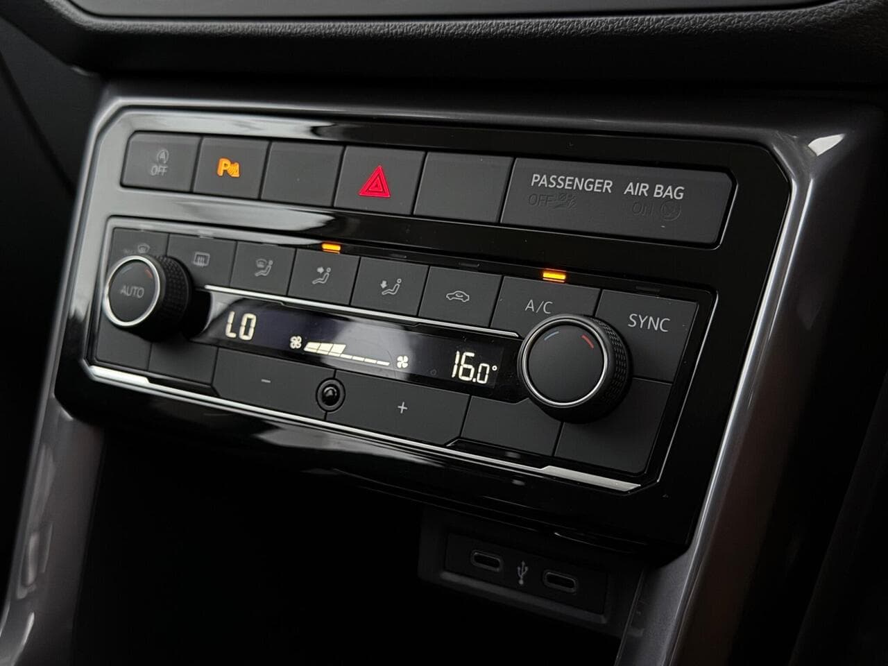Volkswagen T-Cross thumbnail Infotainment System