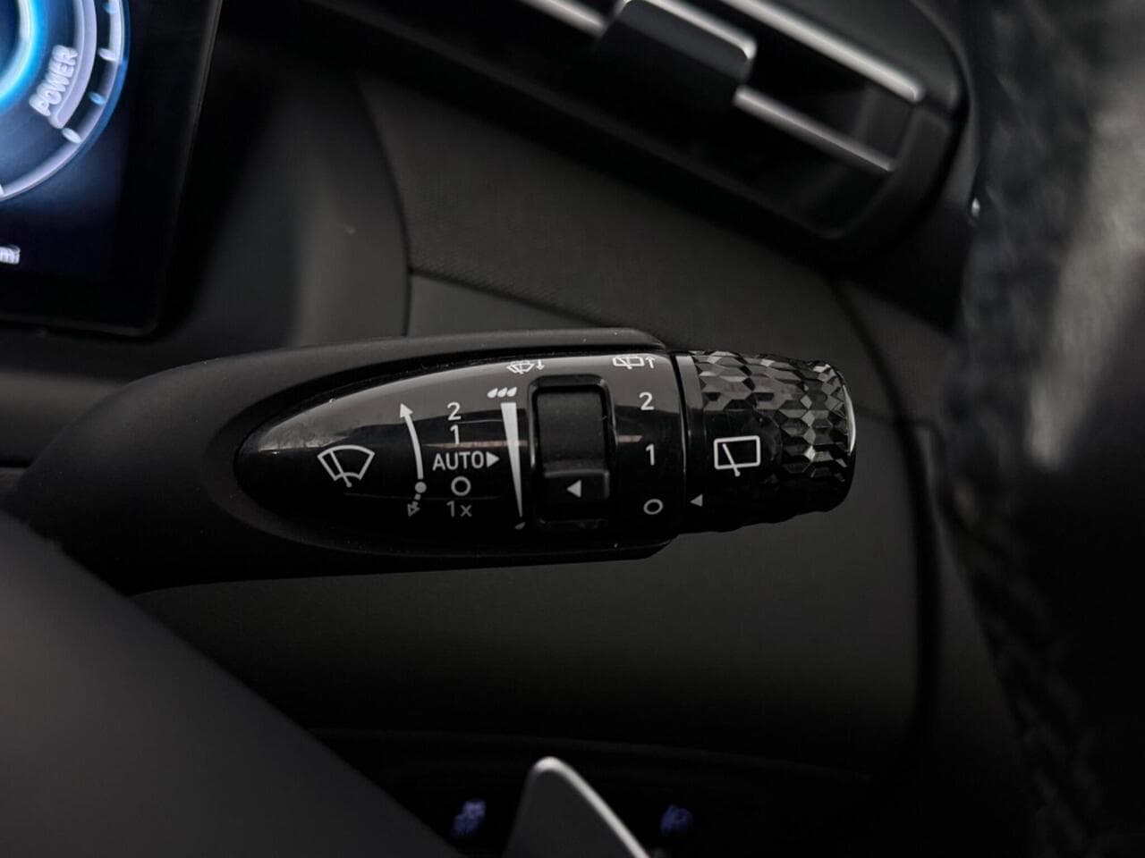 Hyundai TUCSON thumbnail Misc Controls