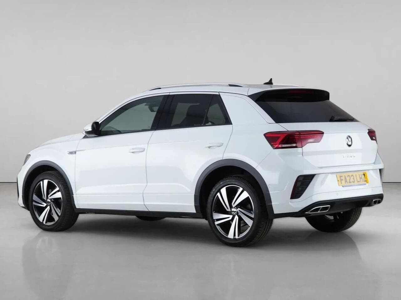 Volkswagen T-Roc thumbnail Rear Left