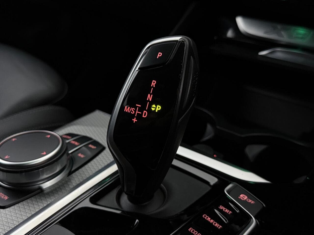 BMW X3 thumbnail Interior Front