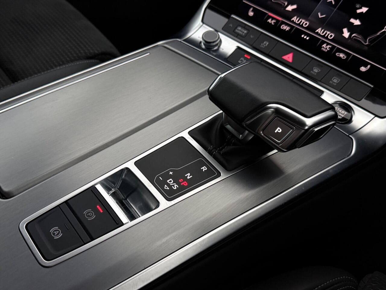 Audi A6 Saloon thumbnail Misc Controls