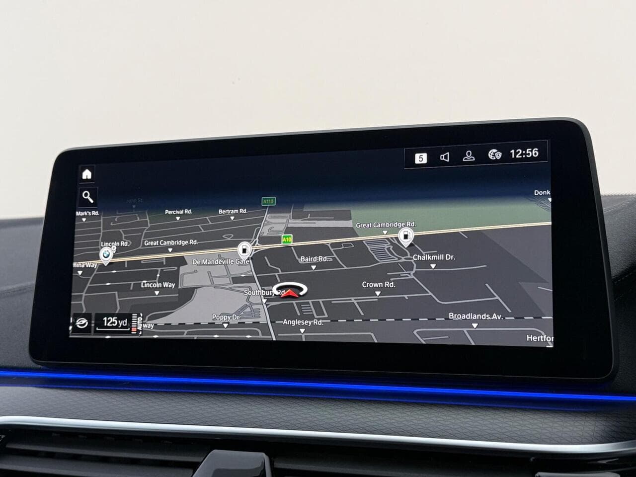 BMW 5 Series thumbnail Infotainment System