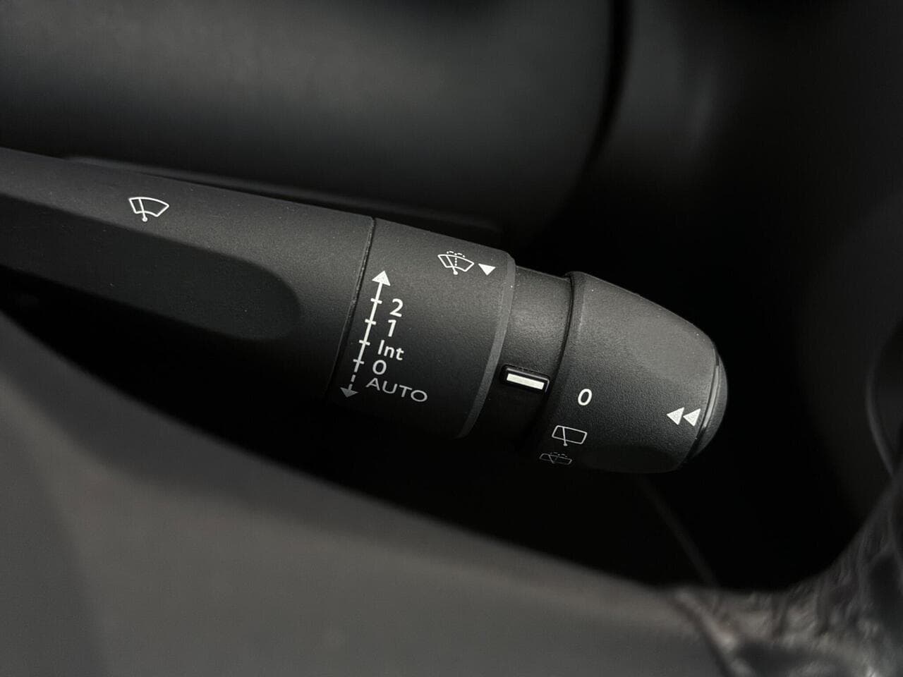 Citroen C3 Aircross thumbnail Misc Controls