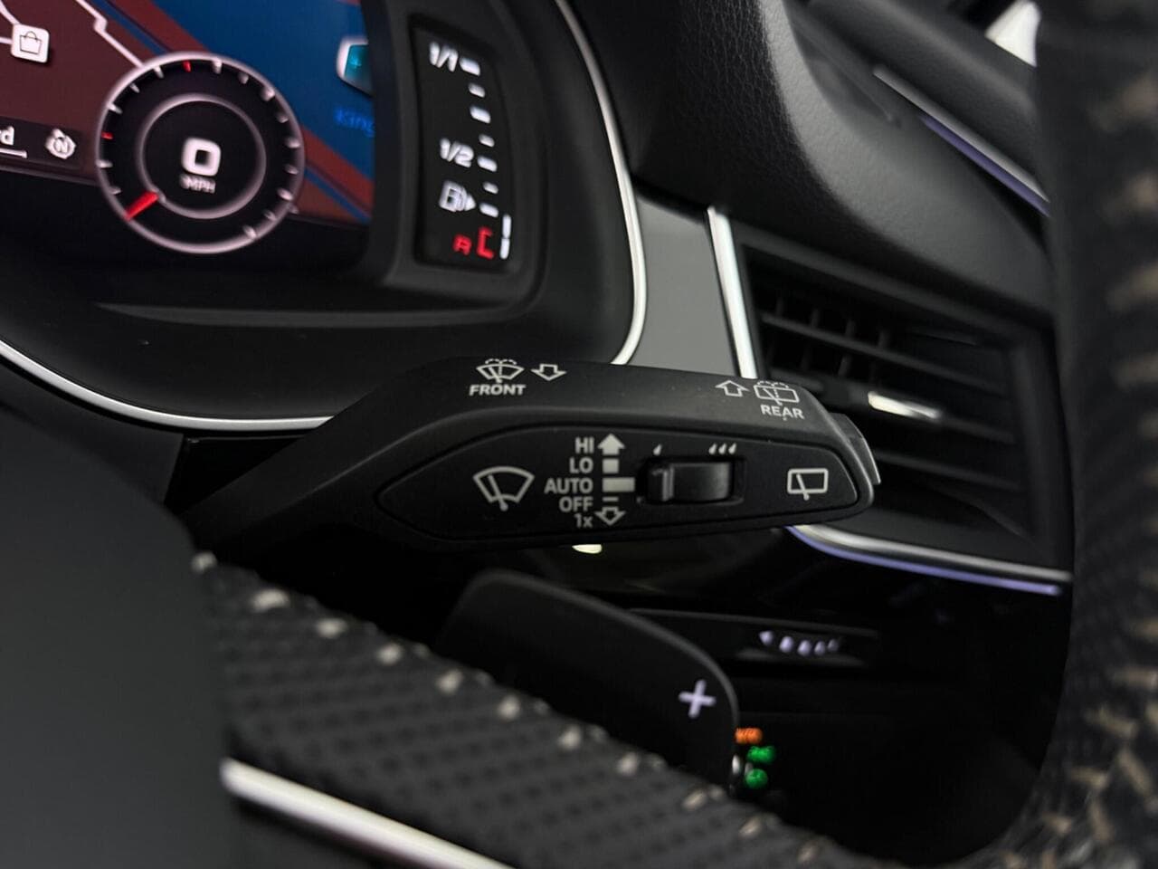 Audi Q7 thumbnail Misc Controls