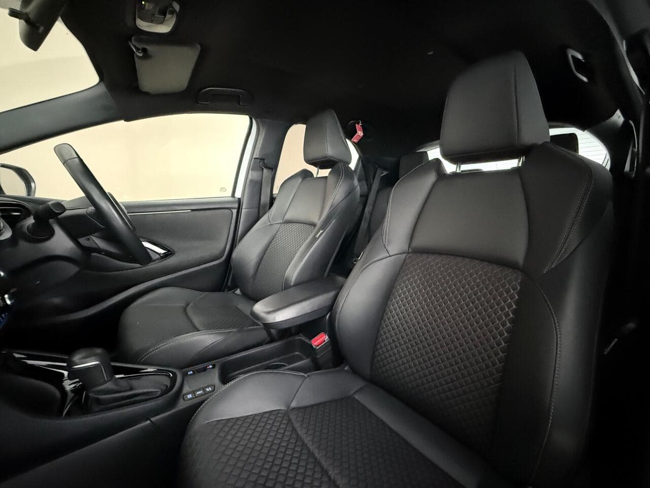 Toyota Yaris thumbnail Seat Front Passenger
