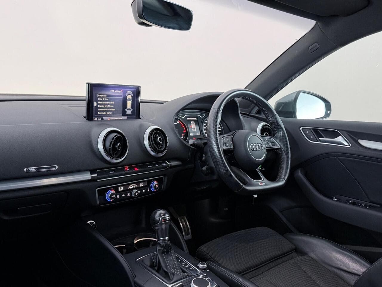 Audi A3 thumbnail Interior Front
