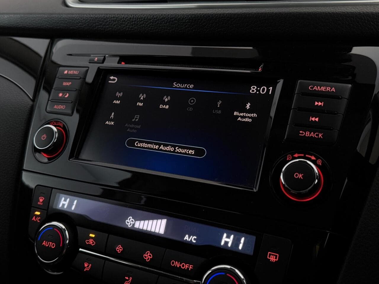 Nissan Qashqai thumbnail Infotainment System
