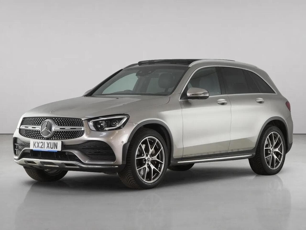 Mercedes-Benz GLC thumbnail Front Left