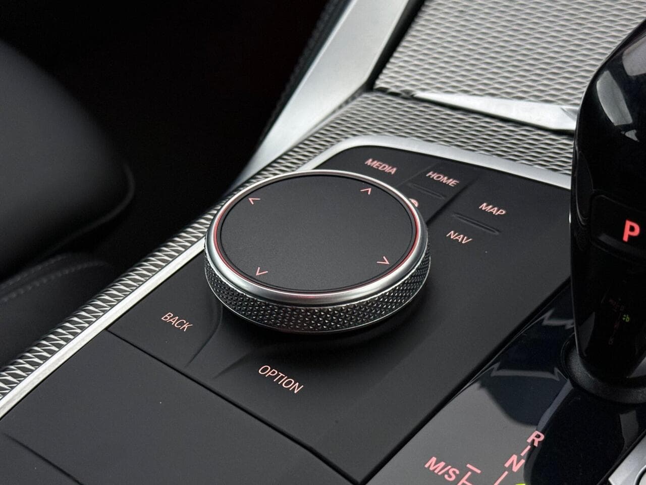 BMW 4 Series thumbnail Misc Controls
