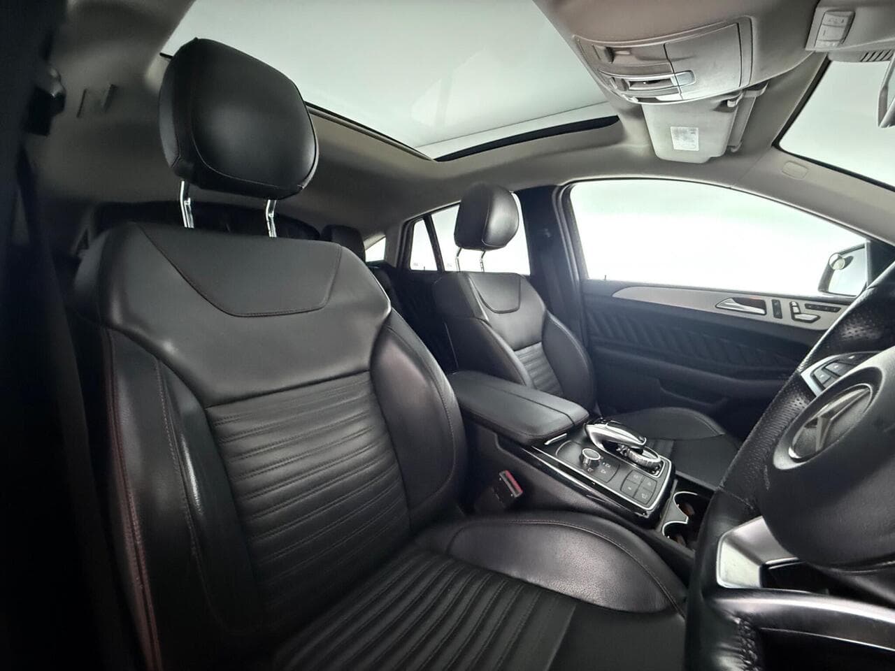 Mercedes-Benz GLE thumbnail Seat Driver