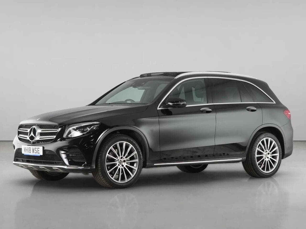 Mercedes-Benz GLC thumbnail Front Left