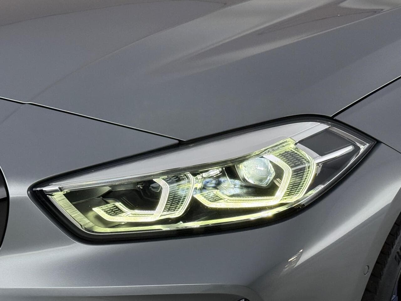 BMW 1 Series thumbnail Lights Front