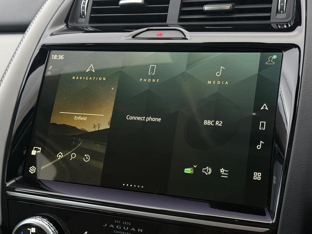 Jaguar E-PACE thumbnail Infotainment System
