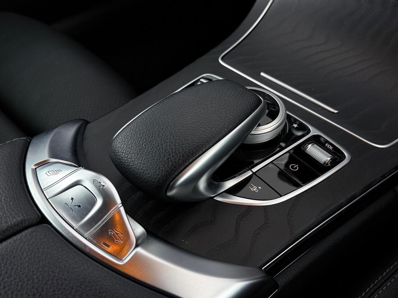 Mercedes-Benz C Class thumbnail Inconclusive