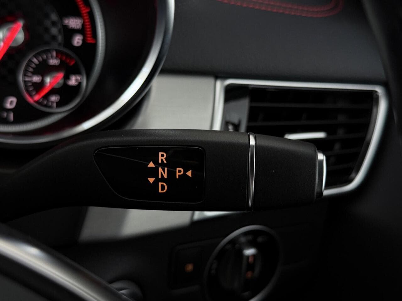 Mercedes-Benz GLE thumbnail Misc Controls