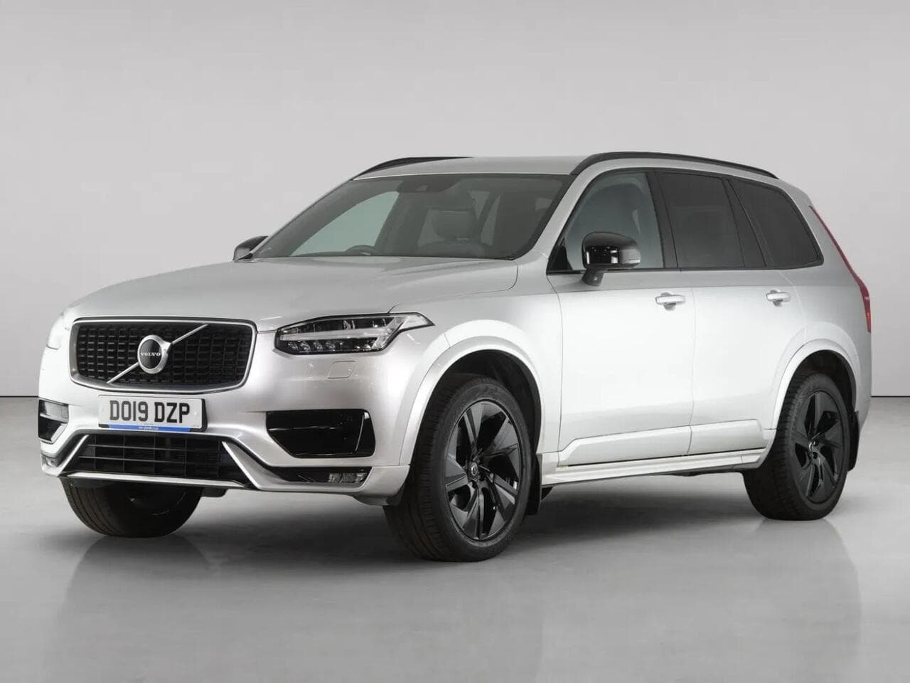Volvo XC90 thumbnail Front Left