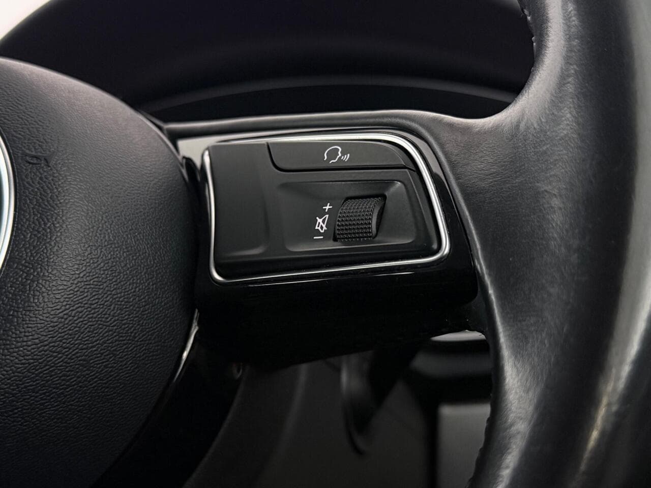 Audi A4 thumbnail Misc Controls