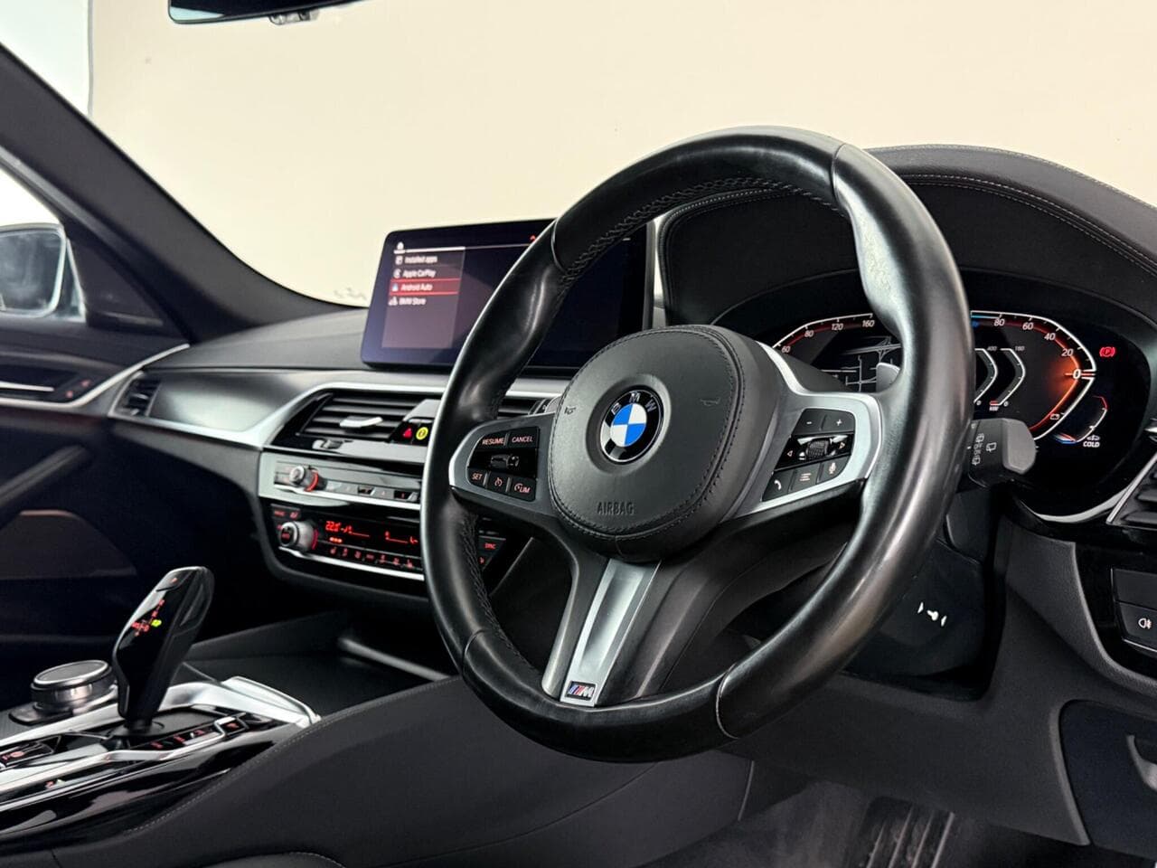 BMW 5 Series thumbnail Steering Wheel