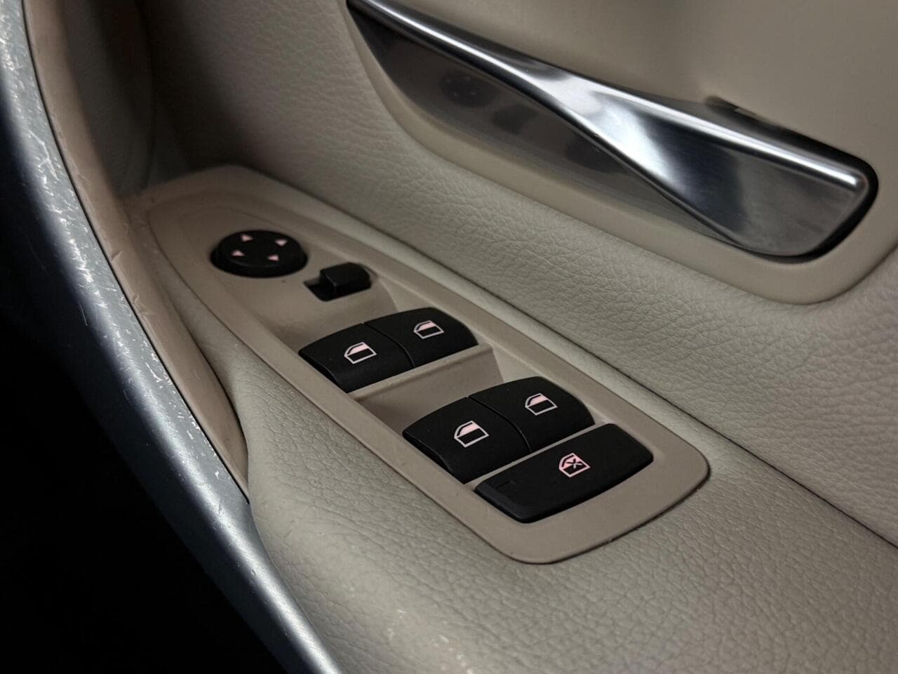 BMW 4 Series Gran Coupe thumbnail Misc Controls