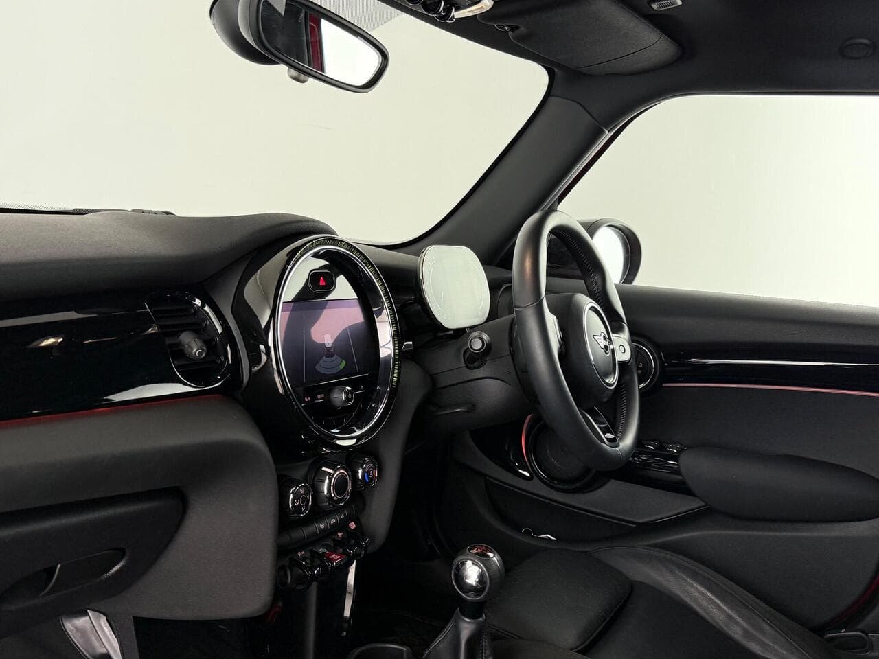 MINI Hatch thumbnail Interior Front