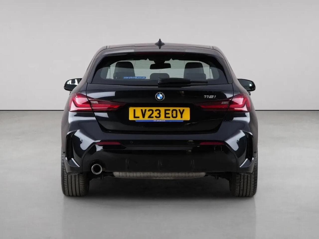 BMW 1 Series thumbnail Rear