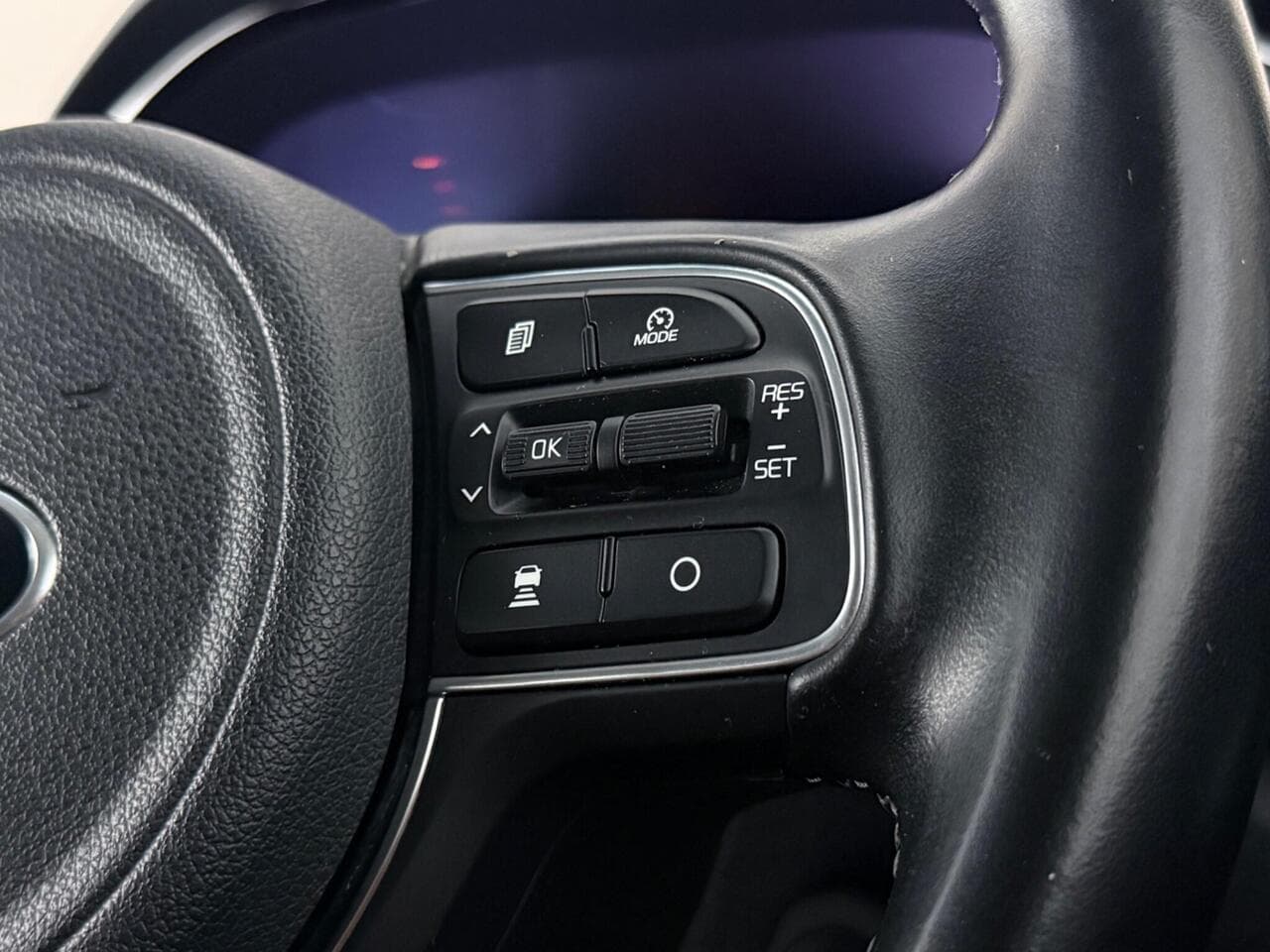 Kia Niro thumbnail Misc Controls