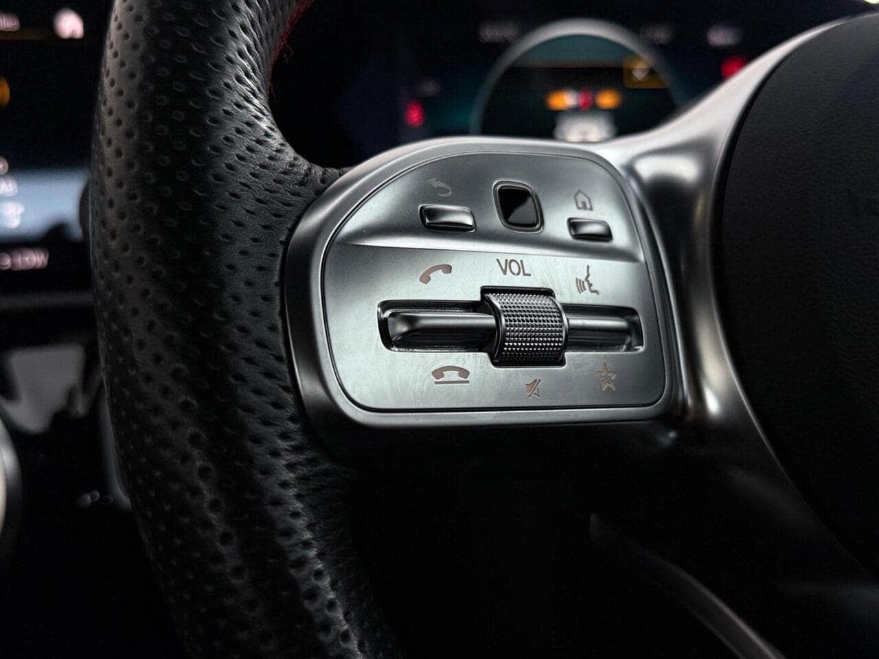 Mercedes-Benz A Class thumbnail Misc Controls