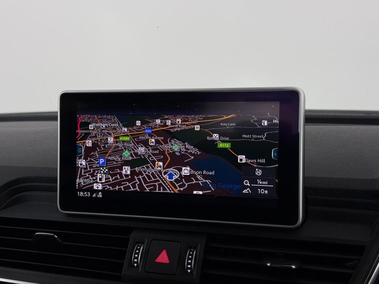 Audi Q5 thumbnail Infotainment System
