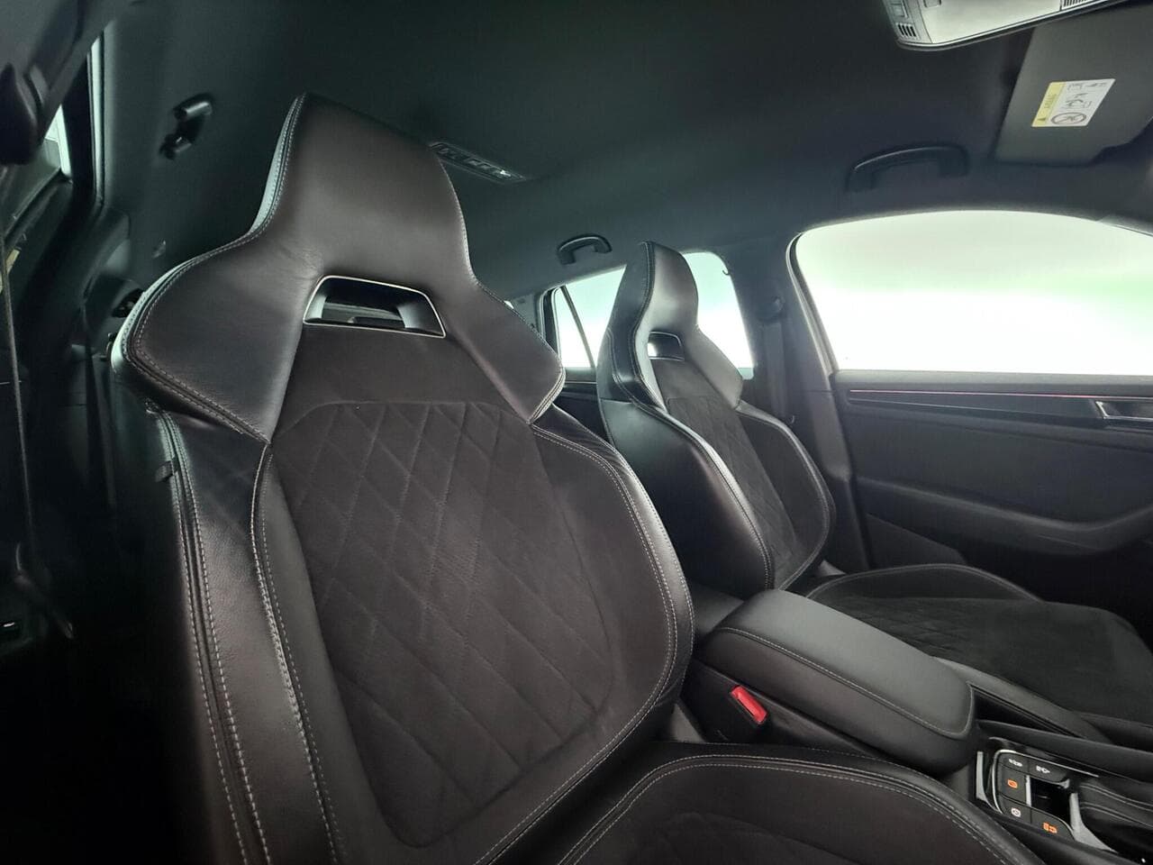 Skoda Kodiaq thumbnail Seat Driver