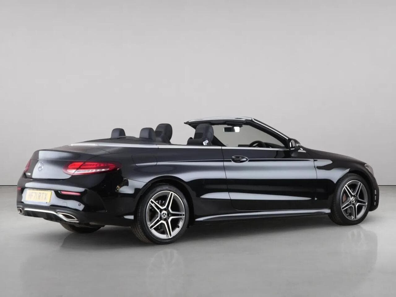 Mercedes-Benz C Class thumbnail Side Right