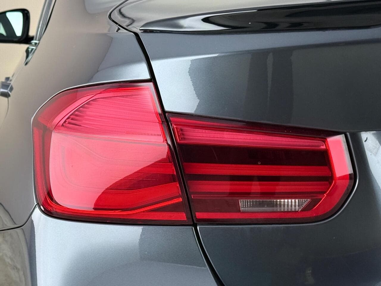 BMW 3 Series thumbnail Lights Rear
