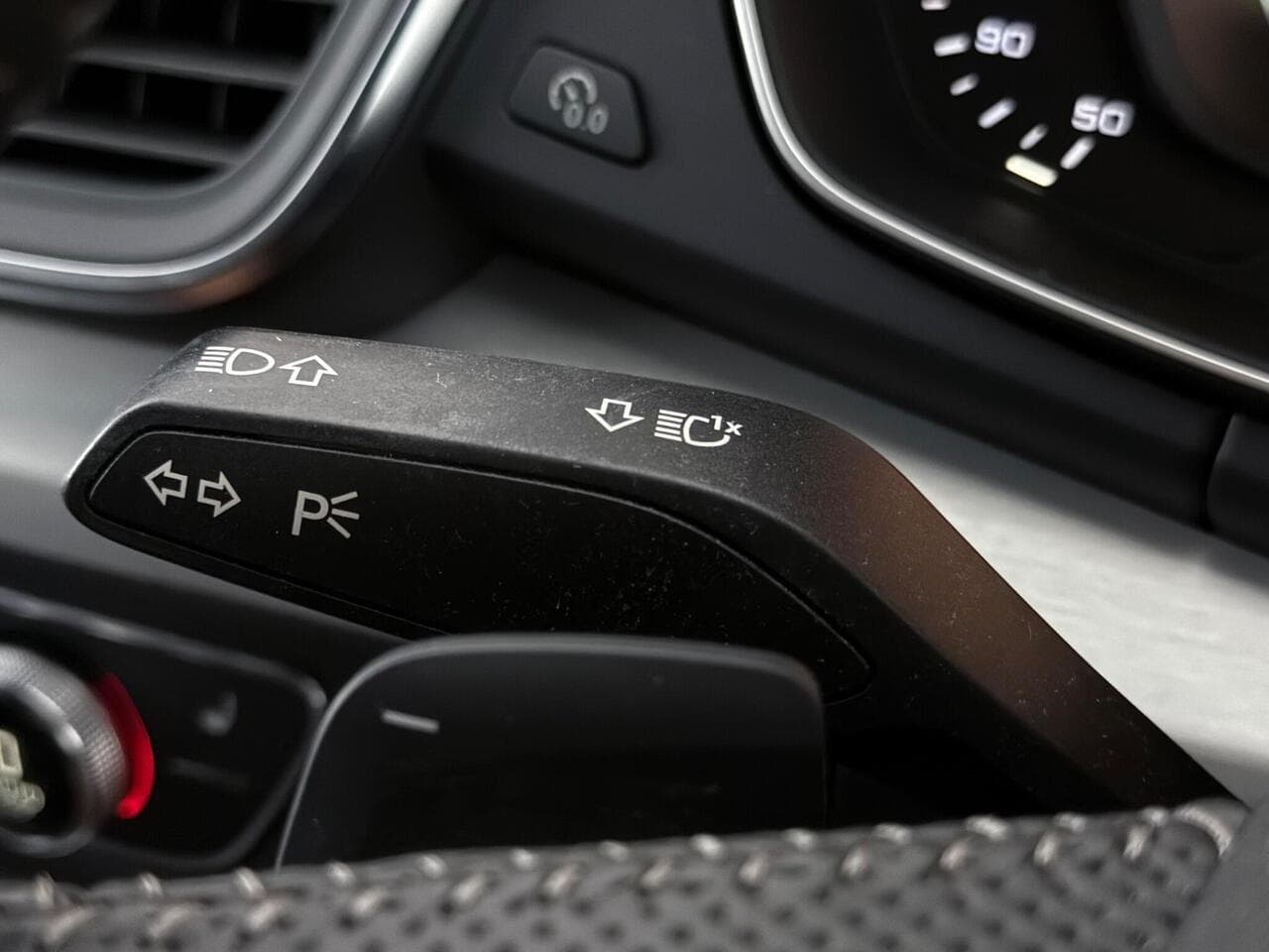 Audi Q5 thumbnail Misc Controls
