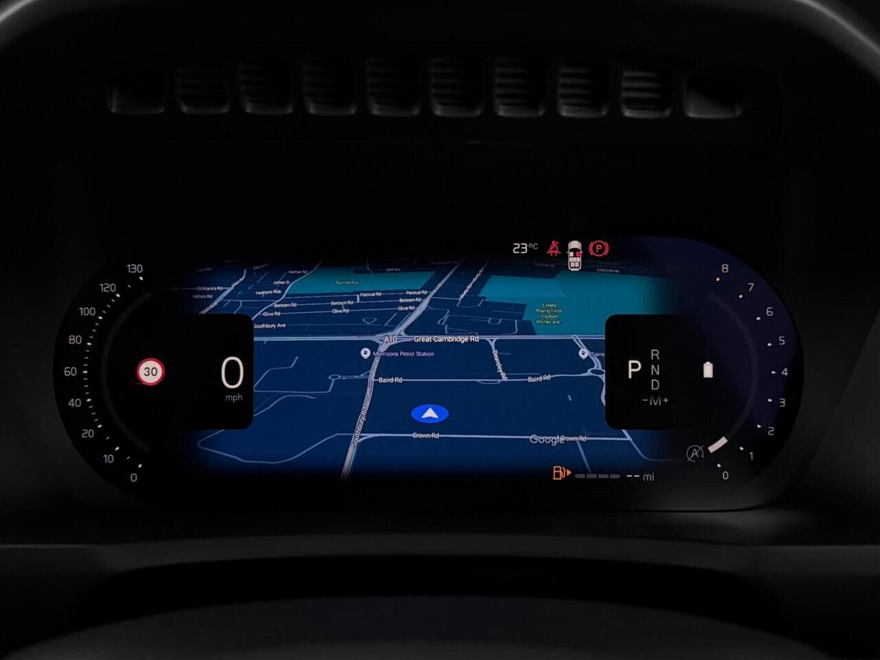 Volvo XC90 thumbnail Driver Instruments